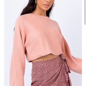 Pink cropped flare long sleeve sweater
